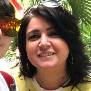 Meet your Posher, Lisa